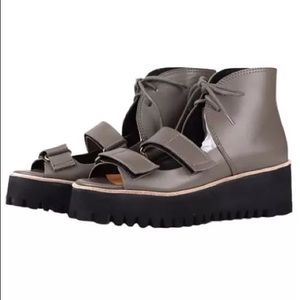 All Black Flatform multiband sandals